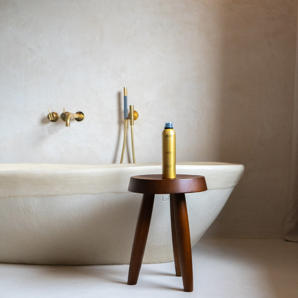 Buy our revitalising and soothing JANZEN Shower Foam online — it's easy!